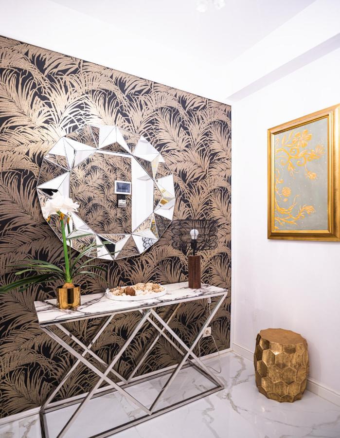 The Artist - Ultracentral Designer Apartment Бухарест Экстерьер фото