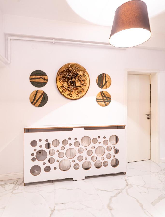 The Artist - Ultracentral Designer Apartment Бухарест Экстерьер фото